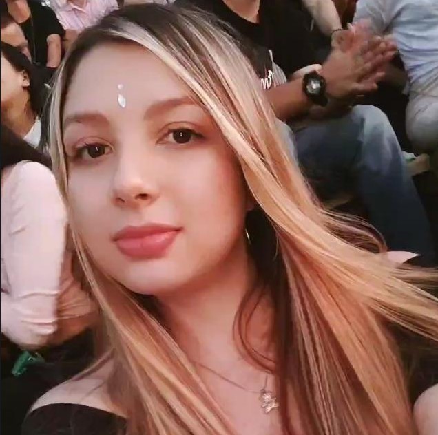 Estefany Velez